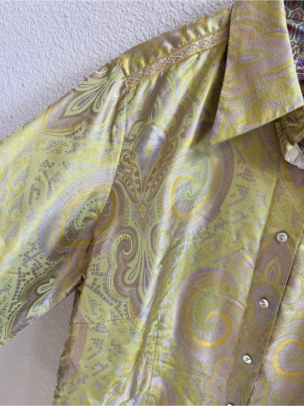 Robert Graham Women’s Paisley Button Front Shirt | Green & Lavender | Size XL - Picture 7 of 8